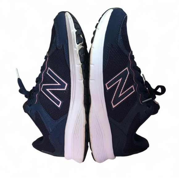 New Balance 460v3 Women’s Dark Blue and Light Pink Athletic Shoes Size 9 - Picture 7 of 9